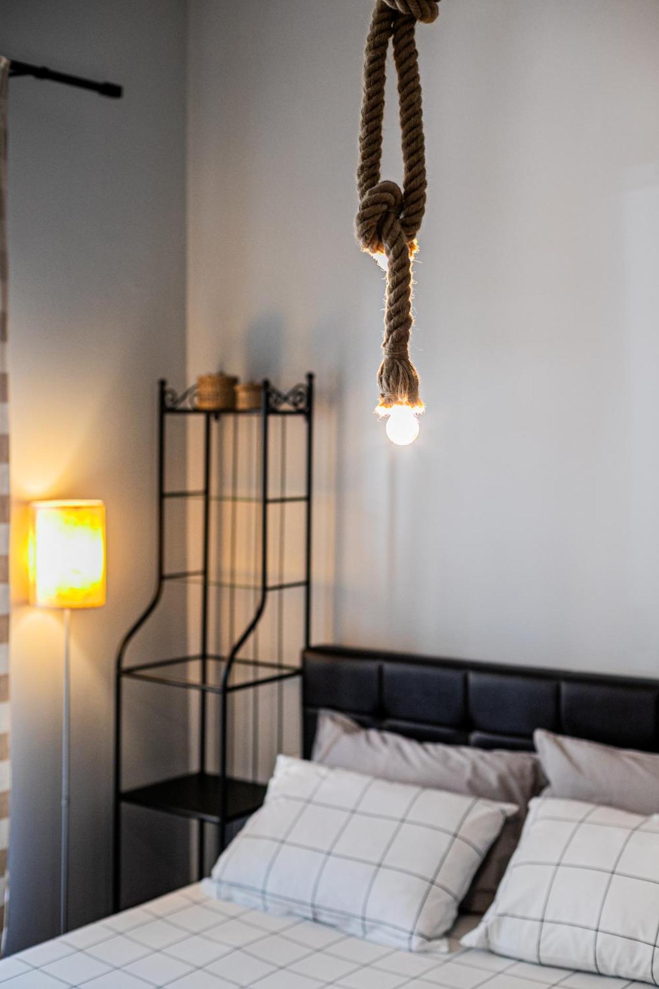 Semi'S Loft Apartment อเล็กซานโดรโพลิส ภายนอก รูปภาพ