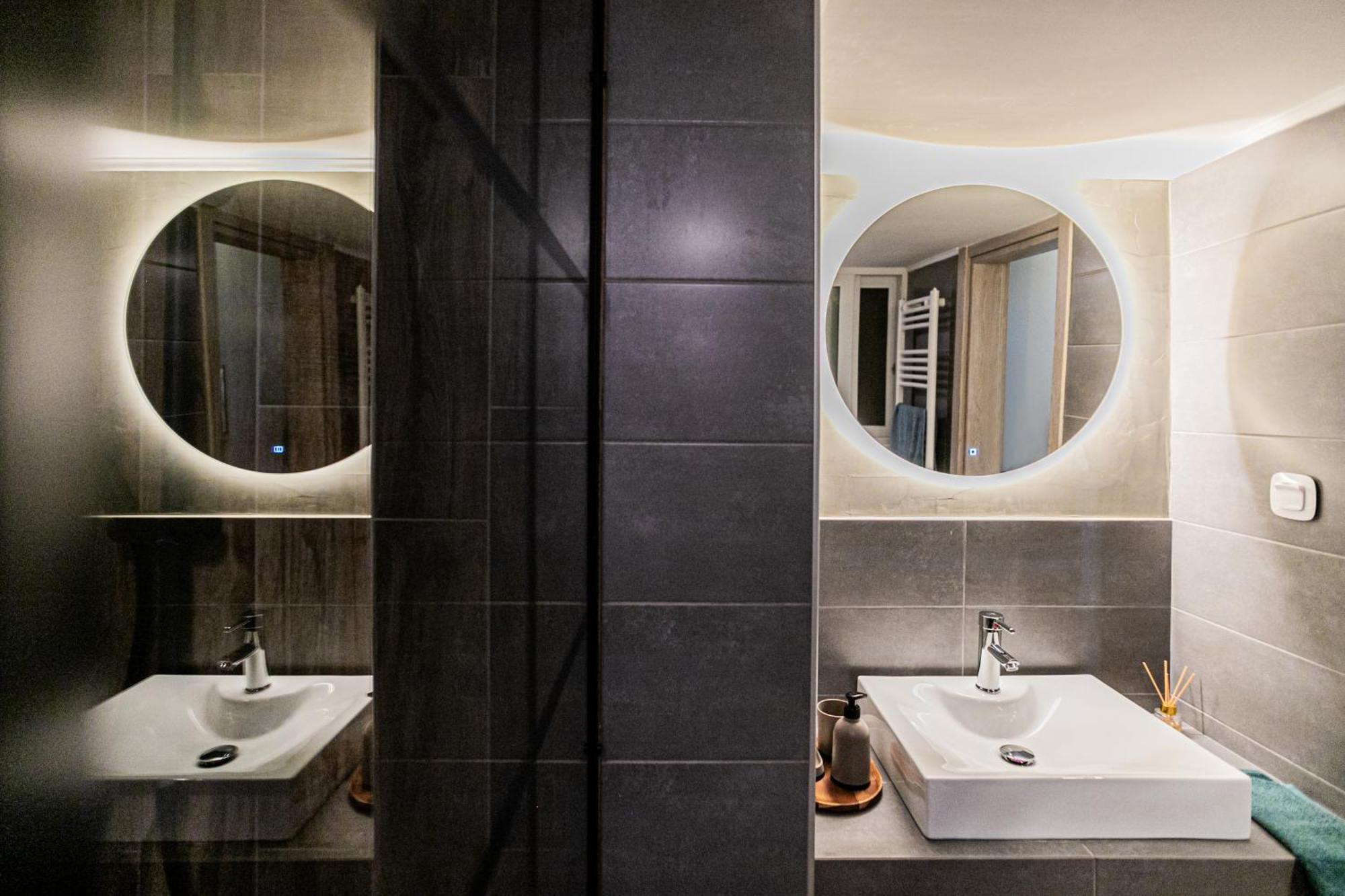 Semi'S Loft Apartment อเล็กซานโดรโพลิส ภายนอก รูปภาพ