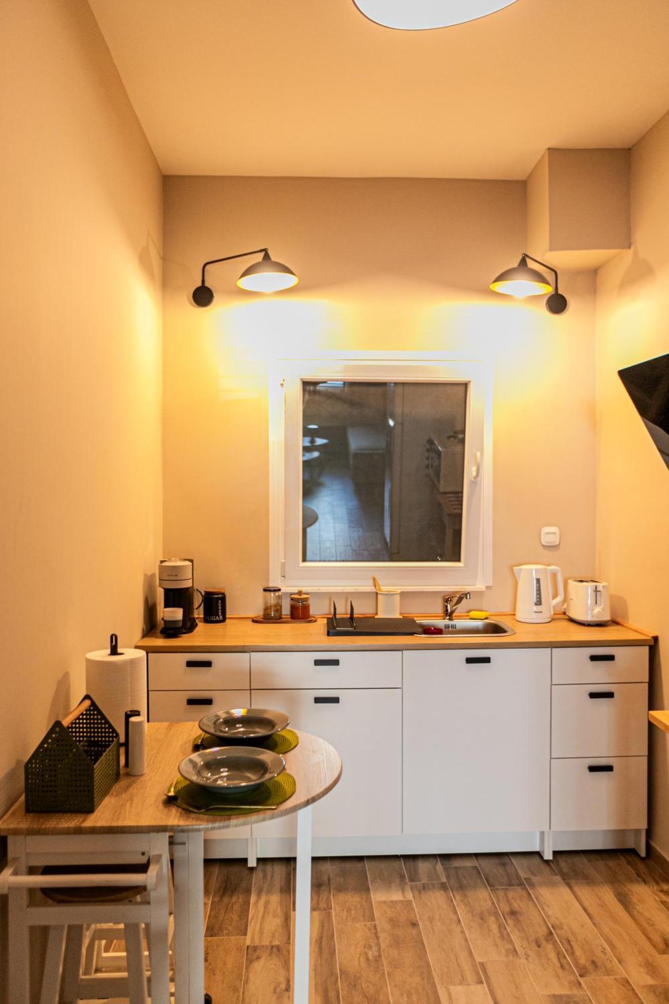 Semi'S Loft Apartment อเล็กซานโดรโพลิส ภายนอก รูปภาพ